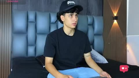 Snapshot of mohamed_malik chatting on 05/31/26, 01:51 mohamed_malik online show from 05/31/26, 01:51