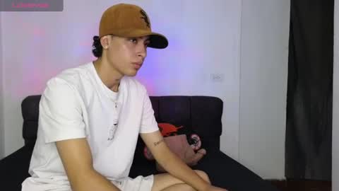 Snapshot of mohamed_malik chatting on 08/06/26, 04:09 mohamed_malik online show from 08/06/26, 04:09