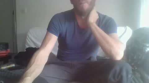 Snapshot of mohican69hot chatting on 10/15/25, 10:37 mohican69hot online show from 10/15/25, 10:37