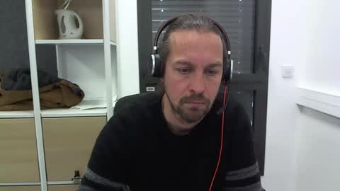 Julien online show from 03/10/25, 11:21