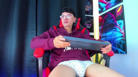 moises_23cm online show from 02/04/25, 05:53