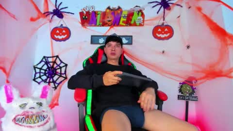 moises_23cm online show from 10/29/25, 08:21