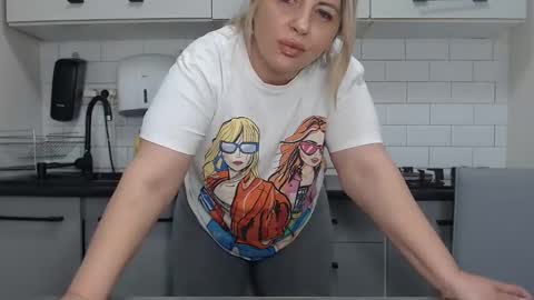 erika online show from 12/13/24, 12:28