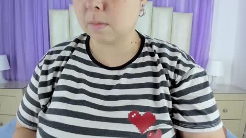 Hey Guys  Im Mollie online show from 12/17/24, 12:22