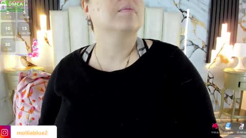 Hey Guys  Im Mollie online show from 10/25/25, 12:45