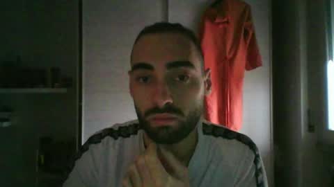 Snapshot of mollo20 chatting on 11/18/25, 09:47 mollo20 online show from 11/18/25, 09:47