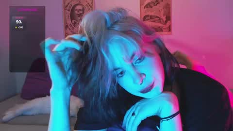 Molly Crow online show from 12/14/24, 11:01