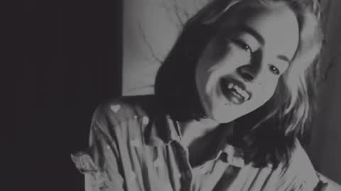 Molly Crow online show from 01/21/25, 09:57