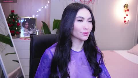 Molly online show from 12/17/24, 12:23
