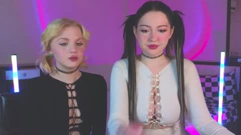 molly_millerr online show from 03/11/25, 07:03