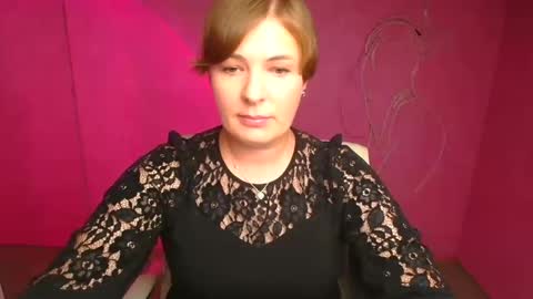 Molly online show from 09/10/25, 11:32
