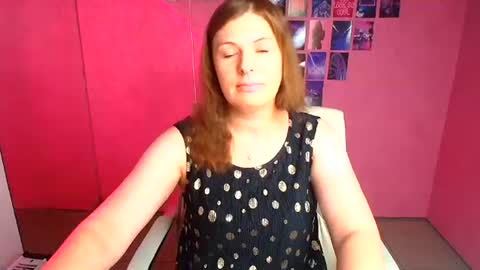 Molly online show from 07/01/26, 11:45