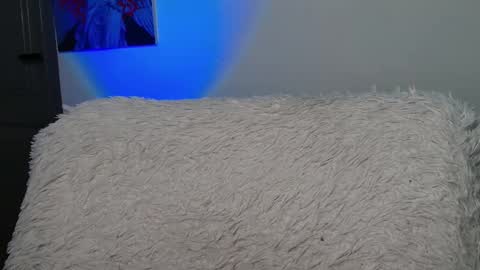 Snapshot of molly_montanaaa chatting on 10/28/25, 09:13 Lina online show from 10/28/25, 09:13