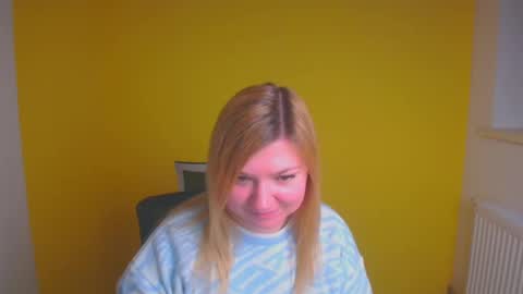Molly online show from 01/12/25, 03:25