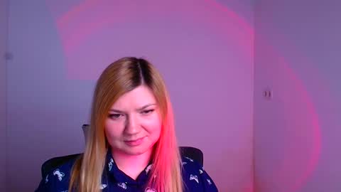 Molly online show from 01/29/25, 12:13