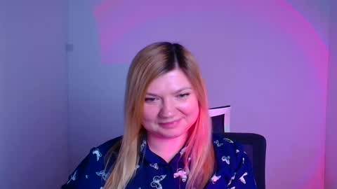 Molly online show from 02/08/25, 03:42