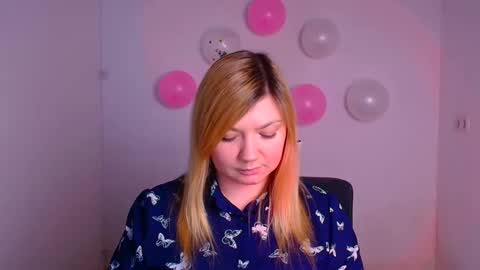 Molly online show from 02/17/25, 12:38