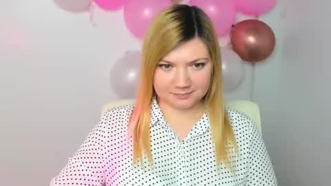 Molly online show from 02/19/25, 04:55