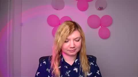 Molly online show from 02/26/25, 12:47
