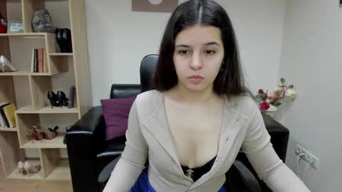 Molly Owens online show from 02/01/25, 12:37