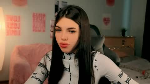 Snapshot of molly_rettyy chatting on 04/28/26, 04:06 Molly online show from 04/28/26, 04:06