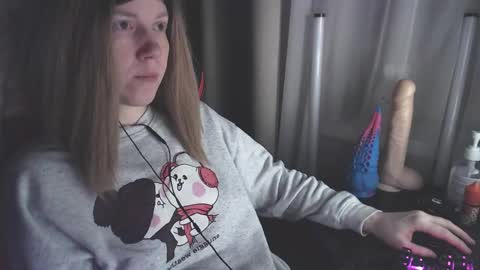I have new photos come and see with love Molly online show from 01/07/25, 04:18