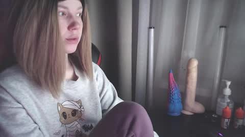 I have new photos come and see with love Molly online show from 01/09/25, 05:22