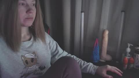 I have new photos come and see with love Molly online show from 01/10/25, 03:16