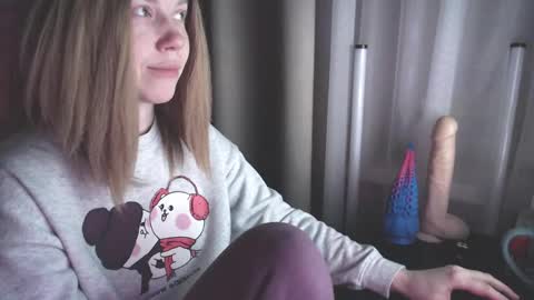 I have new photos come and see with love Molly online show from 01/12/25, 09:19