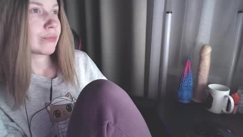 I have new photos come and see with love Molly online show from 01/14/25, 05:40