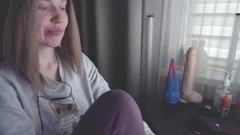 I have new photos come and see with love Molly online show from 01/25/25, 10:19