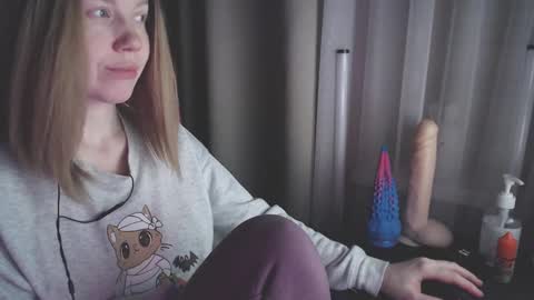 I have new photos come and see with love Molly online show from 01/26/25, 03:27