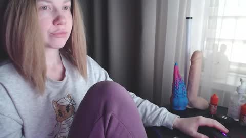 I have new photos come and see with love Molly online show from 01/31/25, 08:54