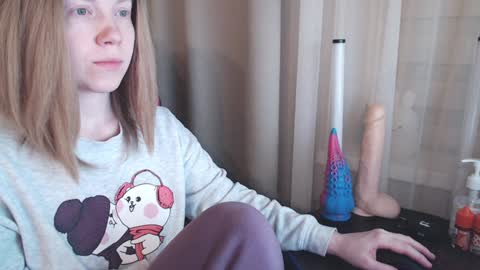 I have new photos come and see with love Molly online show from 02/02/25, 05:15