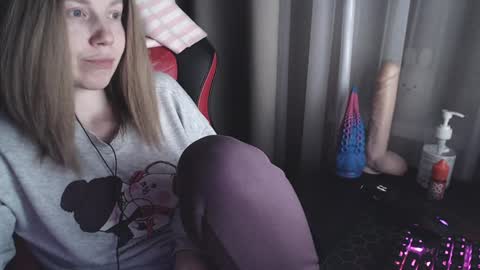 I have new photos come and see with love Molly online show from 02/03/25, 08:13