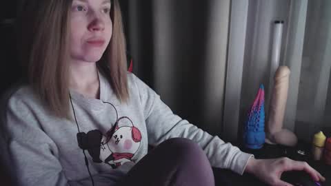 I have new photos come and see with love Molly online show from 02/16/25, 11:26