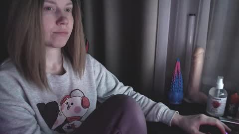 I have new photos come and see with love Molly online show from 02/24/25, 06:58
