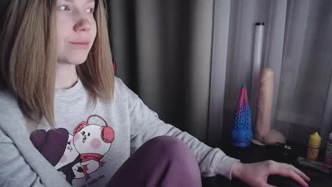 I have new photos come and see with love Molly online show from 03/01/25, 09:59