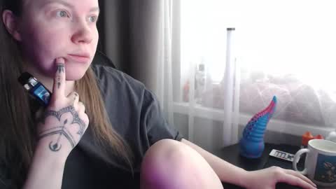 I have new photos come and see with love Molly online show from 02/14/26, 09:17