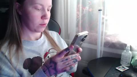 I have new photos come and see with love Molly online show from 03/03/26, 07:36