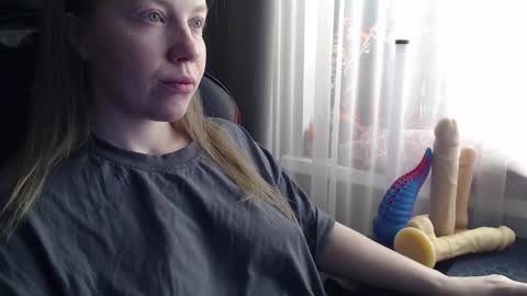 I have new photos come and see with love Molly online show from 03/15/26, 08:31