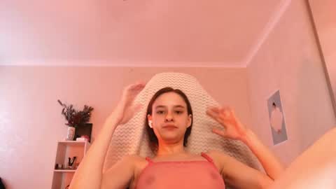 Molly online show from 06/01/26, 06:04