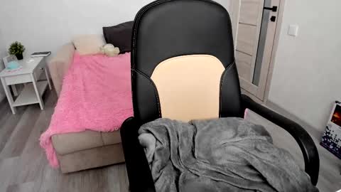 Ill tell you when were private online show from 09/09/25, 12:26