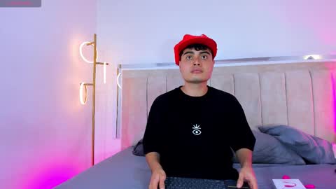 molly_sweetlove online show from 12/04/25, 07:11