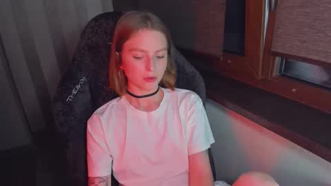 Snapshot of mollydangerous chatting on 09/21/25, 03:35 Taisha online show from 09/21/25, 03:35