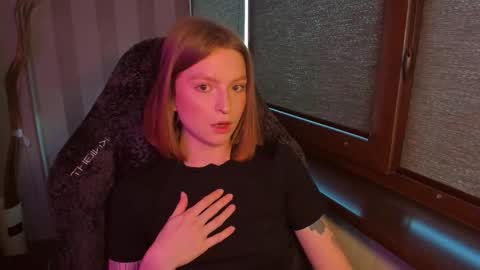 Snapshot of mollydangerous chatting on 10/02/25, 04:52 Taisha online show from 10/02/25, 04:52