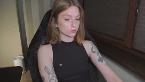 Snapshot of mollydangerous chatting on 11/04/25, 06:29 Taisha online show from 11/04/25, 06:29