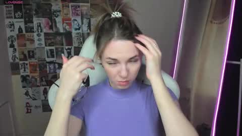 Molly online show from 10/21/25, 01:50