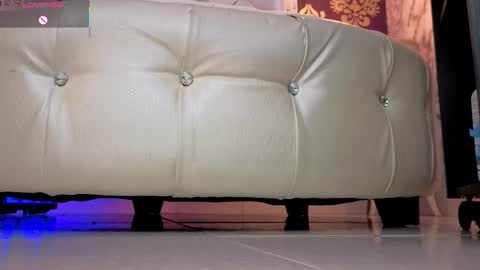 Molly Evanss online show from 10/11/25, 02:26