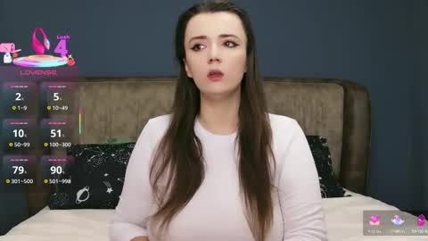 Snapshot of mollygreens chatting on 12/02/25, 07:42 Molly online show from 12/02/25, 07:42